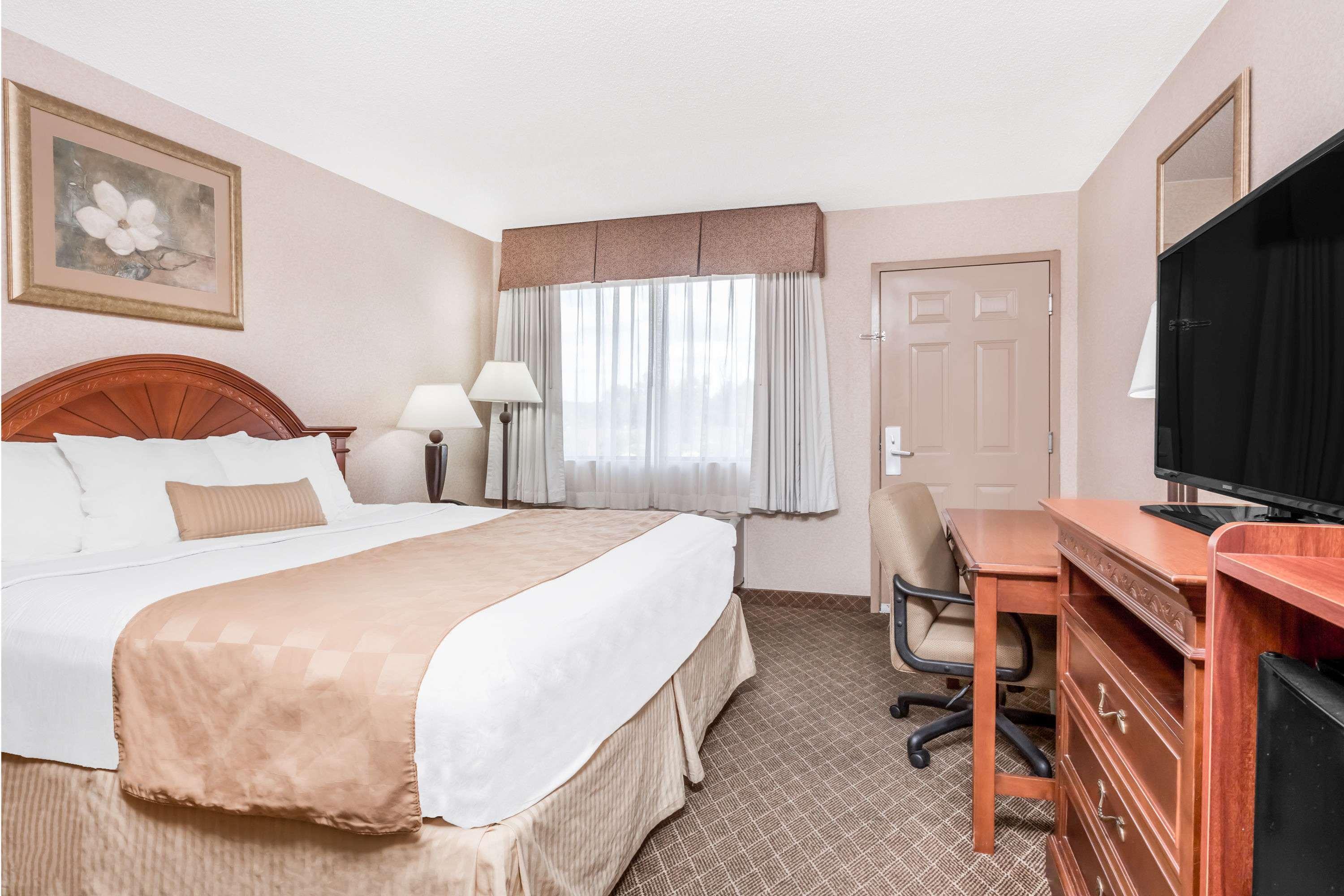 Ramada By Wyndham Macon Exterior foto